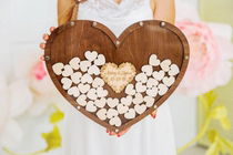 Customized ins style European wedding heart-shaped wood chip sign-in Tessen lawn outdoor wedding love signature book