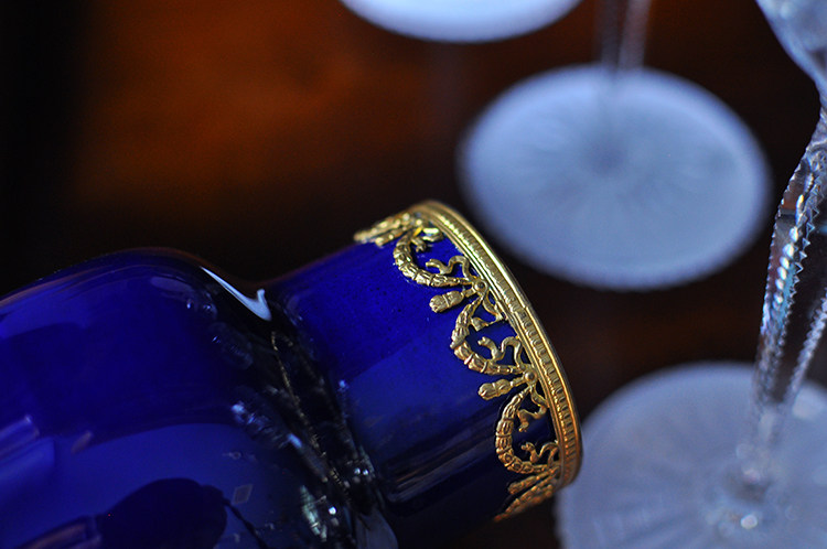 西洋古董法国拿破仑三世sevres塞弗尔风格帝王蓝铜鎏金花瓶