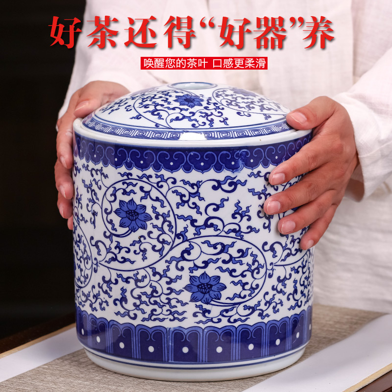 Jingdezhen blue and white porcelain tea pot ceramic seal pot store receives large pu - erh tea tea cake, the seventh, peulthai the household