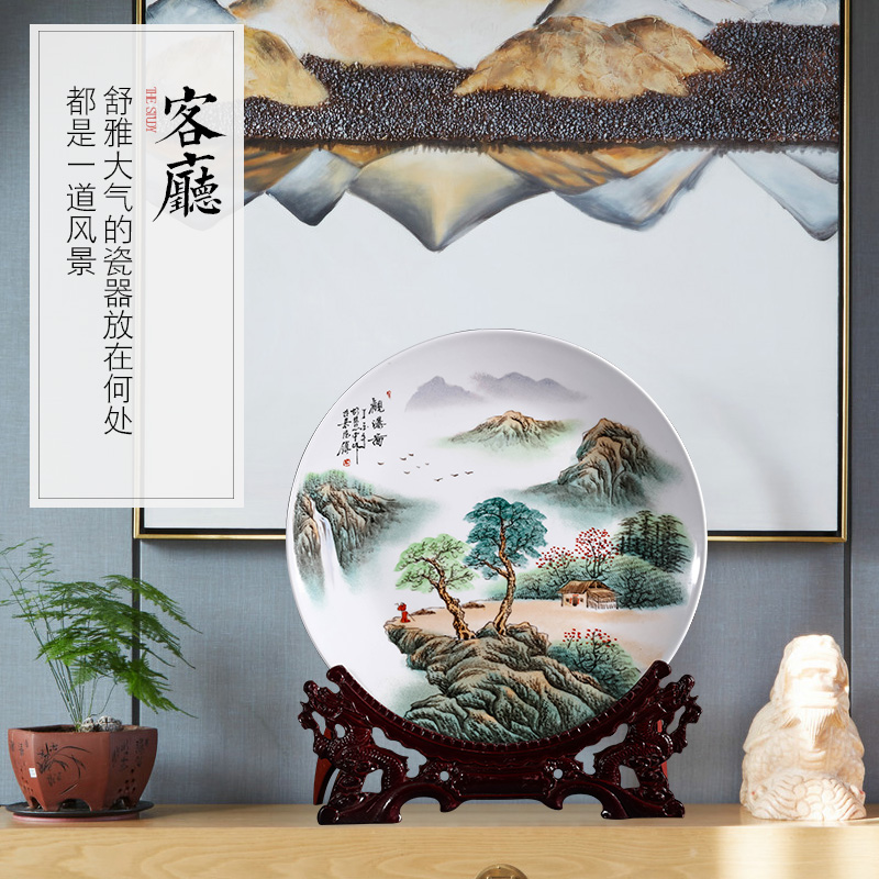 Jingdezhen ceramic masters hand - made scenery hang dish decorative plate Chinese style home sitting room adornment is placed in the living room