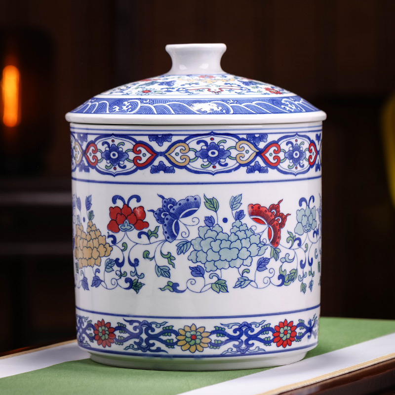 Jingdezhen blue and white porcelain ceramic tea pot large household seal puer tea cake box of moistureproof and tea tea pot