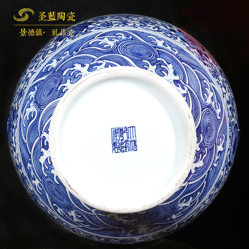 Jingdezhen ceramics imitation qianlong hand - made of blue and white porcelain vases, sitting room of the new Chinese style household decorations furnishing articles gifts