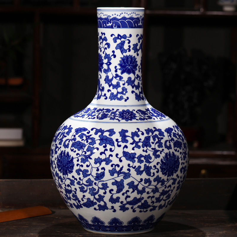 Jingdezhen ceramics antique blue and white porcelain vases, flower arranging large sitting room of the new Chinese style household decorations furnishing articles