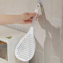 Kitchen must buy ~ household long handle multi-function cooking colander high temperature resistance fishing noodles fishing dumplings meatballs filter