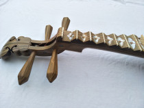 Factory direct boutique green sandalwood phoenix tail head full back polished wax handmade pipa performance test PIPA