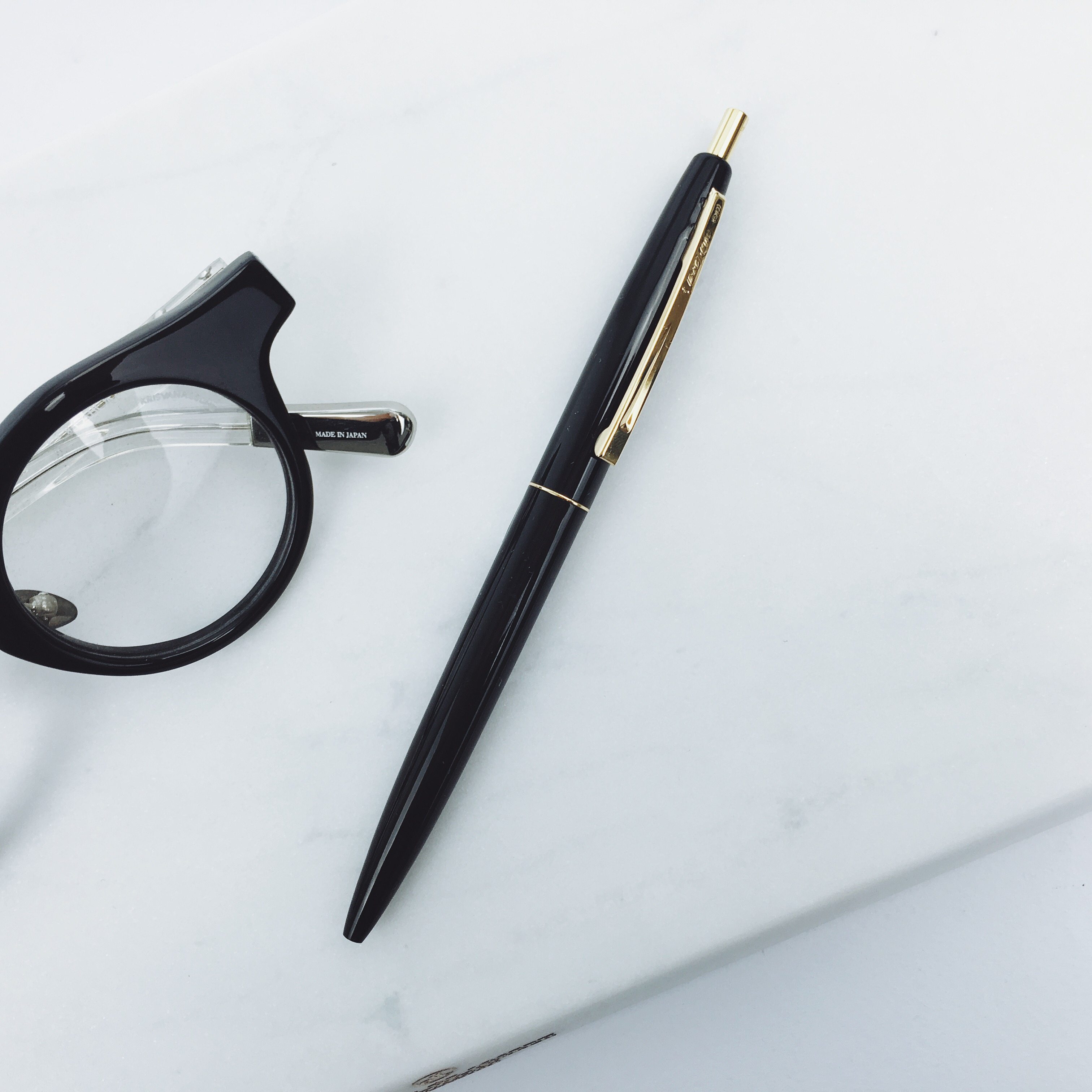 bic日本限定版经典彩色圆珠笔金色笔夹4色可选clic gold 0.7mm