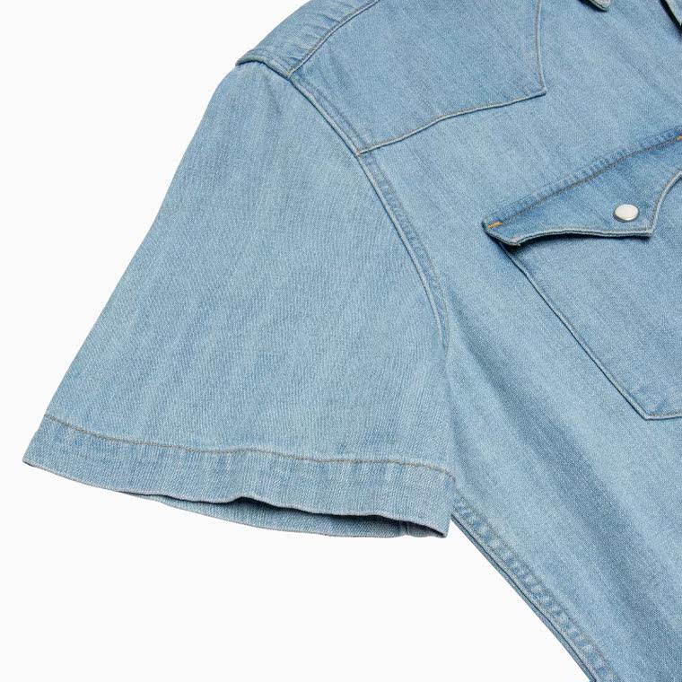 Levi’s/李维斯夏季男士纯棉立领短袖蓝色水洗牛仔衬衫65817-0058