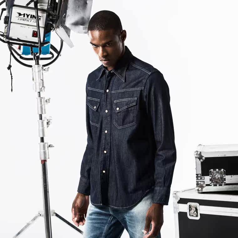 Levi’s/李维斯复刻系列男黑色水洗立领长袖牛仔衬衫67702-0001