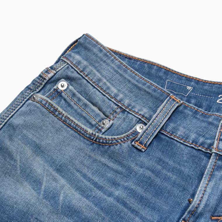Levi’s/李维斯夏季Cool Jeans系列女士水洗牛仔短裤17899-0001
