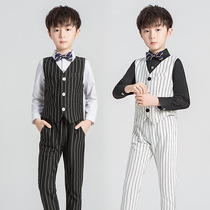 Boy gown Spring childrens suits waistcoat suit Inlenwind boy Western-style casual piano walking show out of the suit