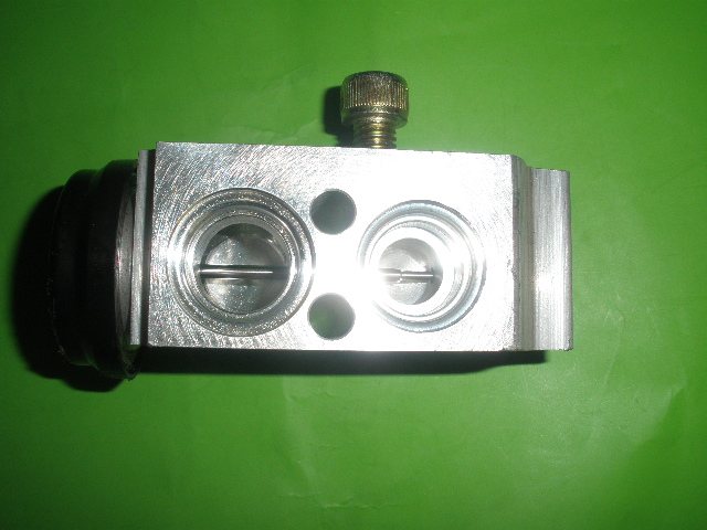 江淮同悦和悦三厢rs 瑞风 瑞风 宾悦 s3 s5和悦rs 空调 膨胀阀