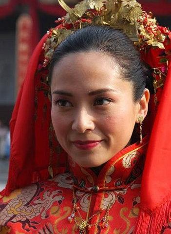 古装电视剧女星掀盖头瞬间 谁最美?