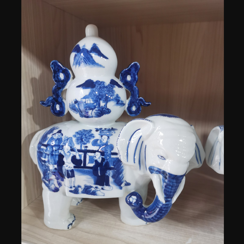 Jingdezhen blue and white elephant China hanging lucky elephant China hanging blue and white porcelain decoration