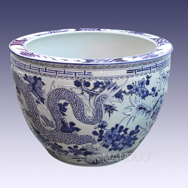 Blue and white hand in extremely good fortune large aquariums art of jingdezhen VAT aquarium embossed lotus temple