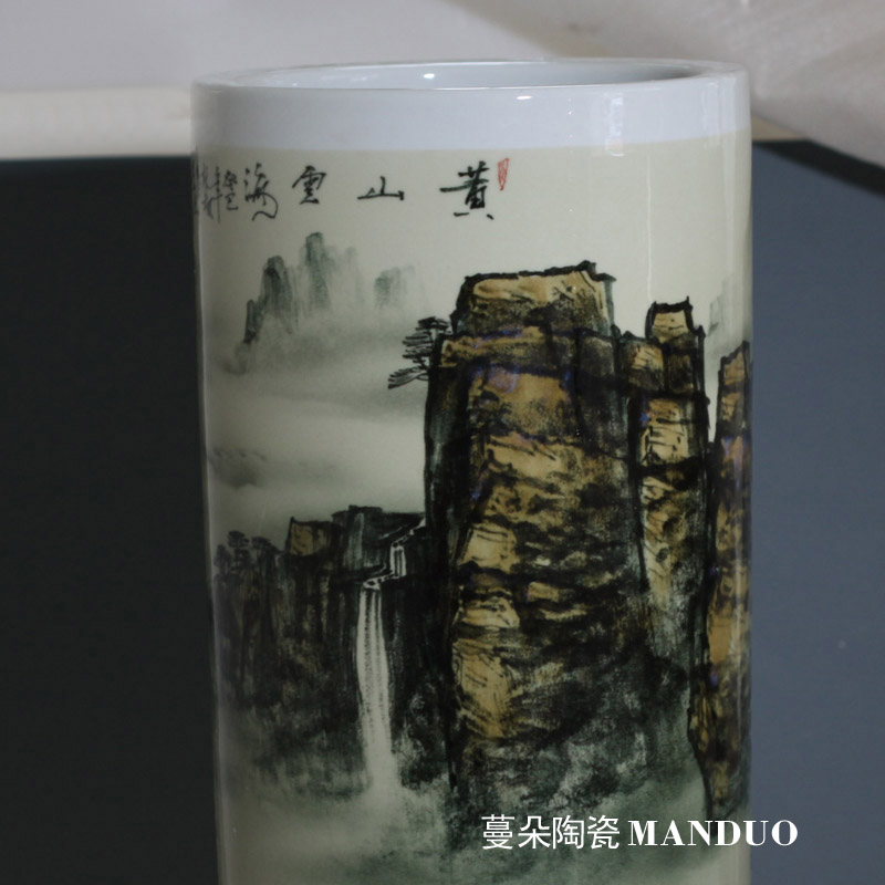 Jingdezhen hand - made yellow landscape glaze quiver straight quiver decorated vase vase huangshan smoke