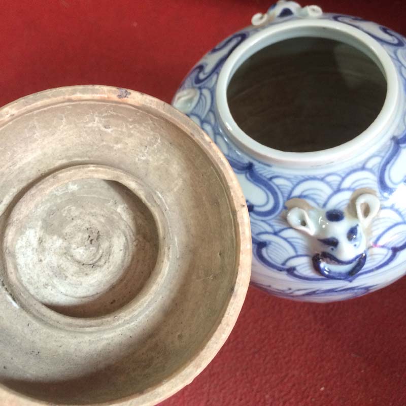 Jingdezhen hand - made of hand - made ceramic mei yuan blue and white dragon bottle 23 cm ab lines cover three claw dragon porcelain pot