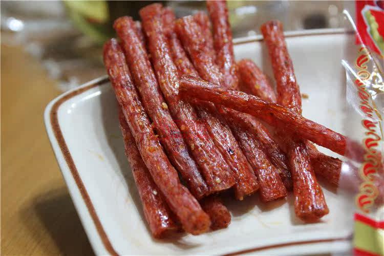 80后怀旧经典零食正宗重庆风味李小龙节节棒香辣面筋辣条32g特价