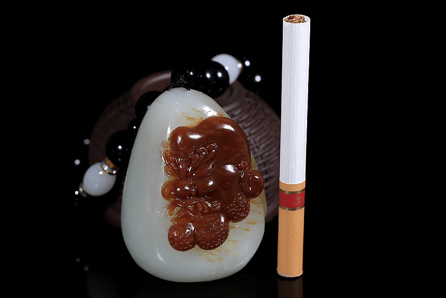 省级玉雕大师文军作品 和田玉白玉罗汉挂件145克