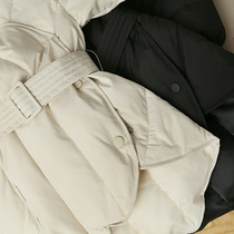 Side open buckle ~ fashionable burst V-neck lace-up waist solid color niche down jacket jacket women 2020 new winter