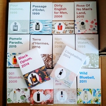 A week is not heavy hurriedly roll up a few bottles of small portable pocket perfume for men and women 20ml