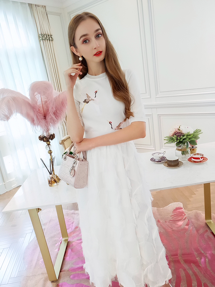 miuco女装2018春夏仙鹤刺绣t恤衫上衣 流苏羽毛仙女半身长裙套装