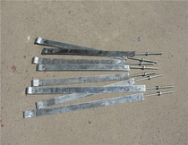 Three-wheeled agricultural motorcycle with cab-type tank bracket with customizable length