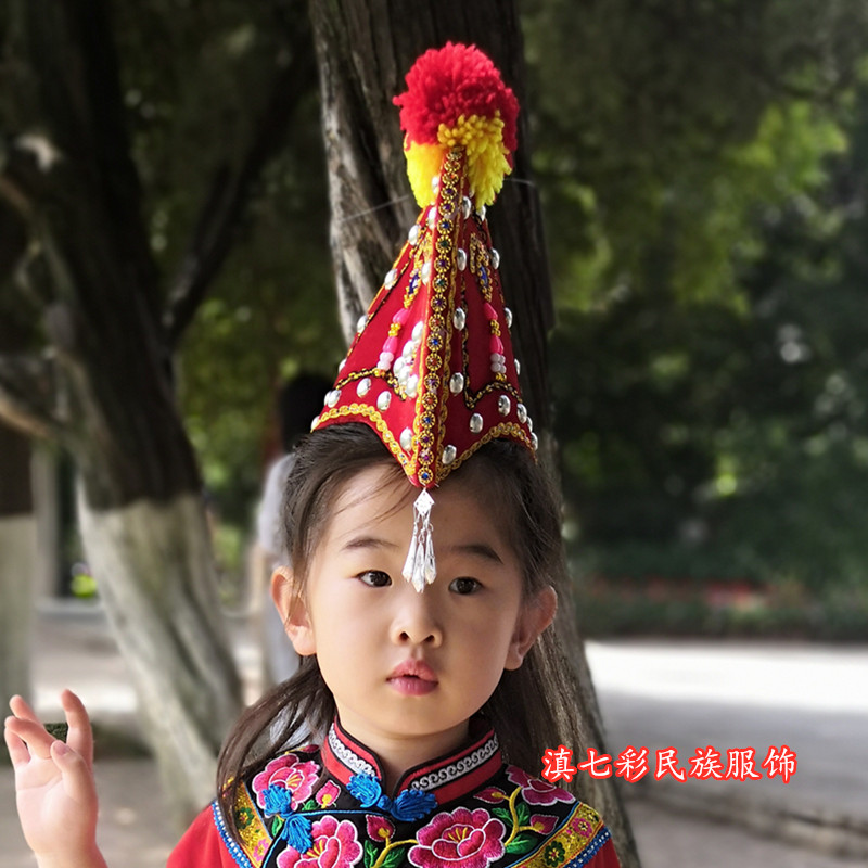 胭盒舞公鸡帽鸡冠帽 彝族公鸡帽公鸡头演出帽红色黑色彝民族女帽