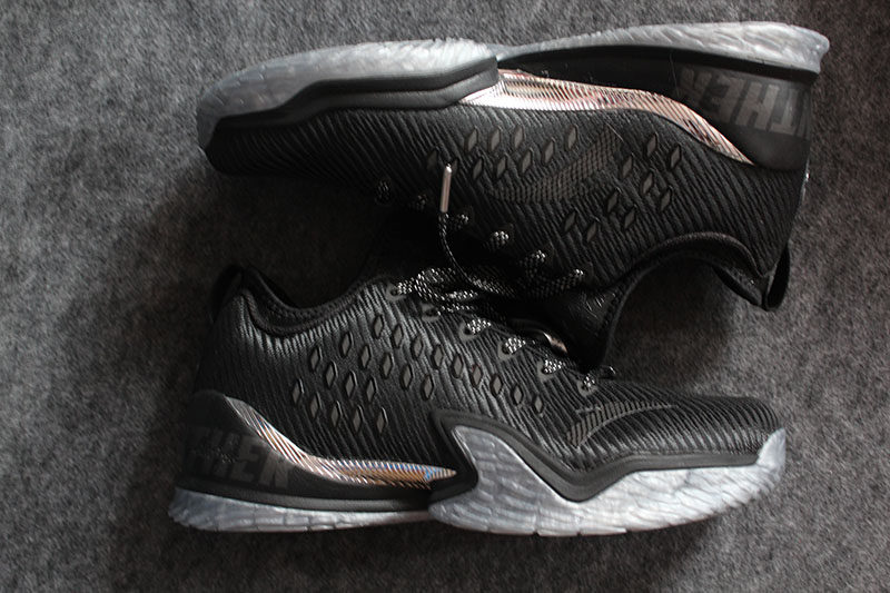 安踏黑豹联名款2018新款kt3黑豹高帮克莱汤普森篮球鞋11811102-11