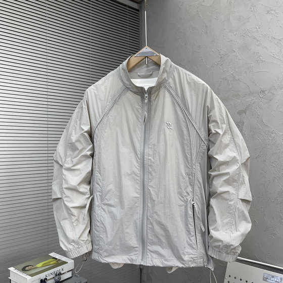 2025 summer new ultra-thin breathable men's sun protection clothes stand collar coat outdoor ultraviolet travel skin coat
2025 summer new ultra-thin breathable men's sun protection clothes stand collar coat outdoor ultraviolet travel skin coat