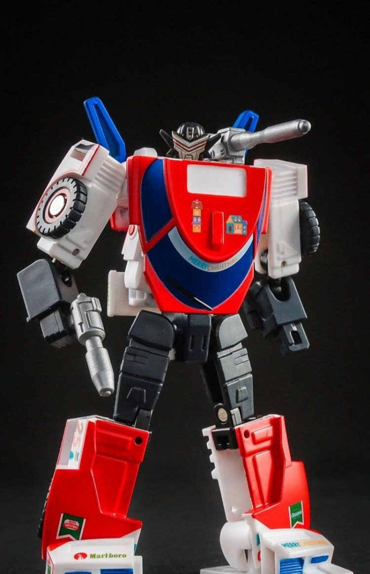 tw-gs02 变形玩具金刚 千斤顶 废气 小比例口袋级别迷你型圣诞版