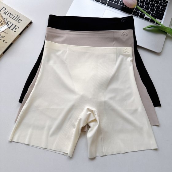 Yunduo light plastic safety pants two-pair summer mid-waist light belly-closing three-in-one underwear anti-exposure and traceless leggings
Yunduo light plastic safety pants two-pair summer mid-waist light belly-closing three-in-one underwear anti-exposure and traceless leggings