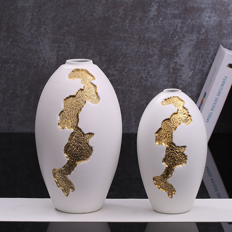 The modern egg white bottle map gold - plated vase hotel creative household ceramic flower arranging flowers in porch place