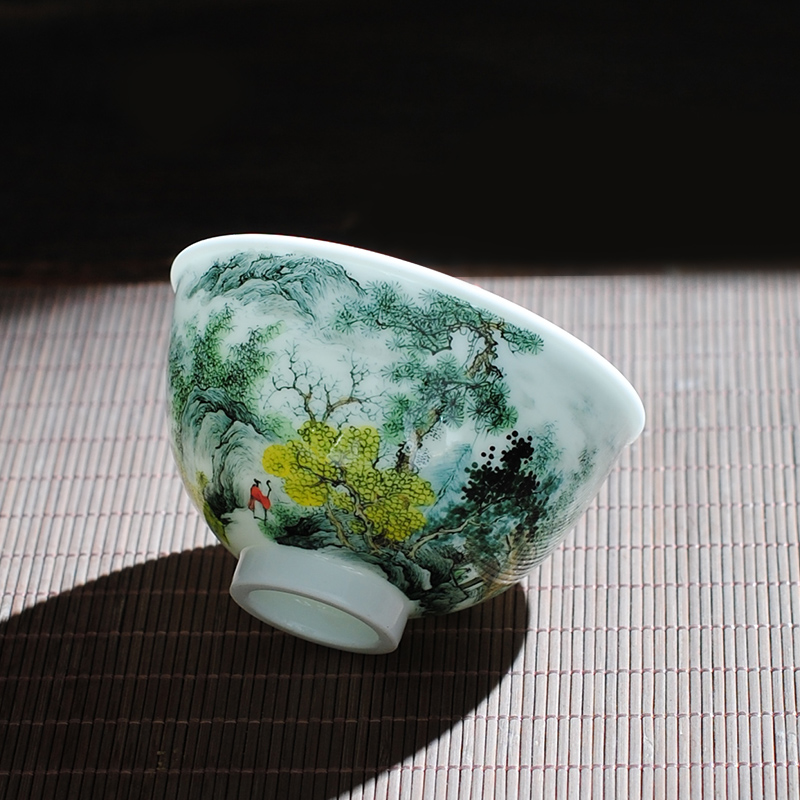 The Owl up jingdezhen blue and white landscape master cup tea cups under the glaze color process