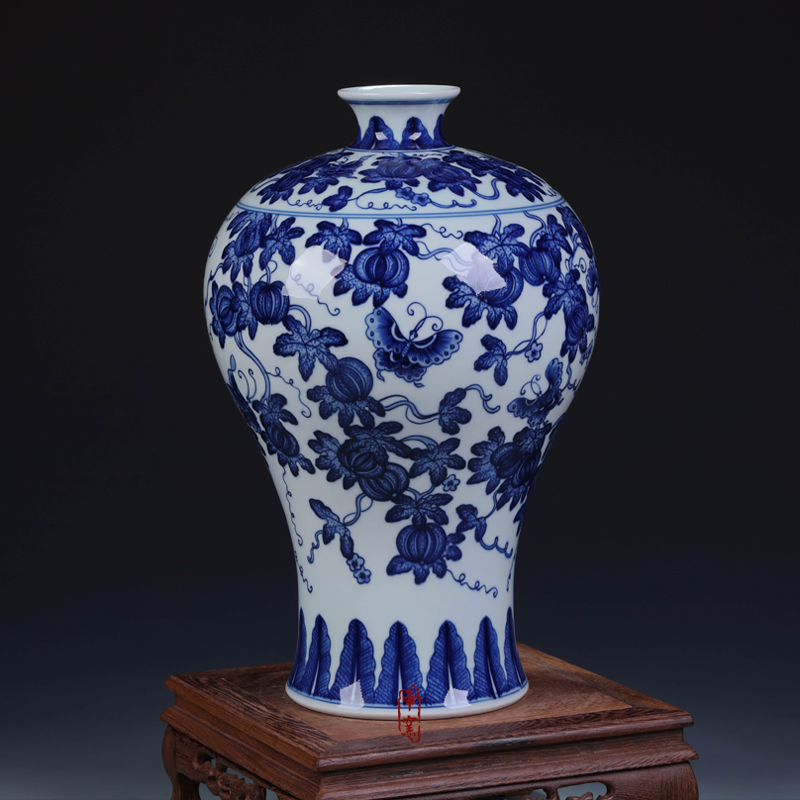 Jingdezhen ceramic antique Chinese style classical hand - made rich ancient frame blue and white porcelain vase in the sitting room porch handicraft furnishing articles