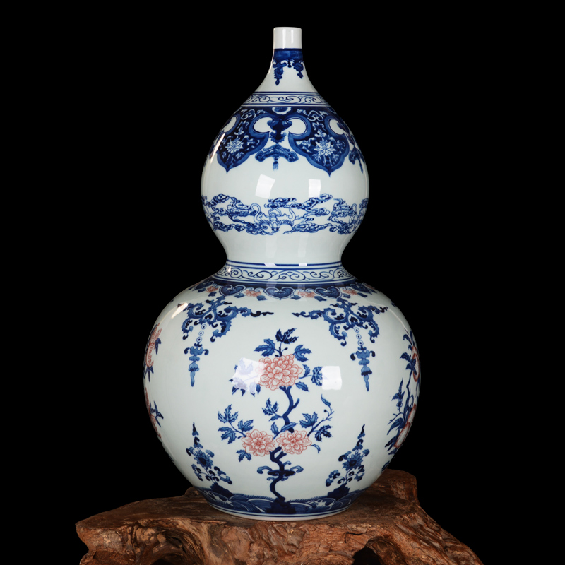 Jingdezhen ceramics high - end antique design home decoration process under glaze blue and white gourd vase furnishing articles in the living room