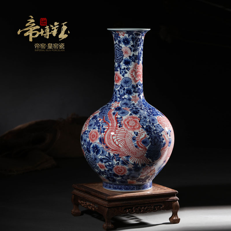 Jingdezhen blue and white youligong ceramics imitation the qing qianlong feng wear vase is a new Chinese style living room home furnishing articles