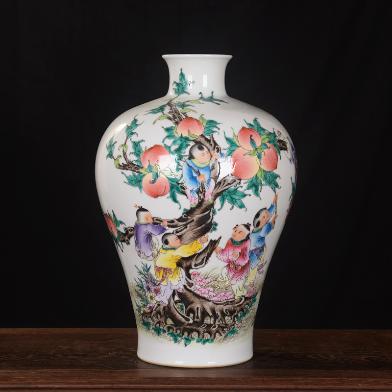 Jingdezhen ceramics high - end antique qianlong pastel peach vase household adornment mei bottle process sitting room furnishing articles