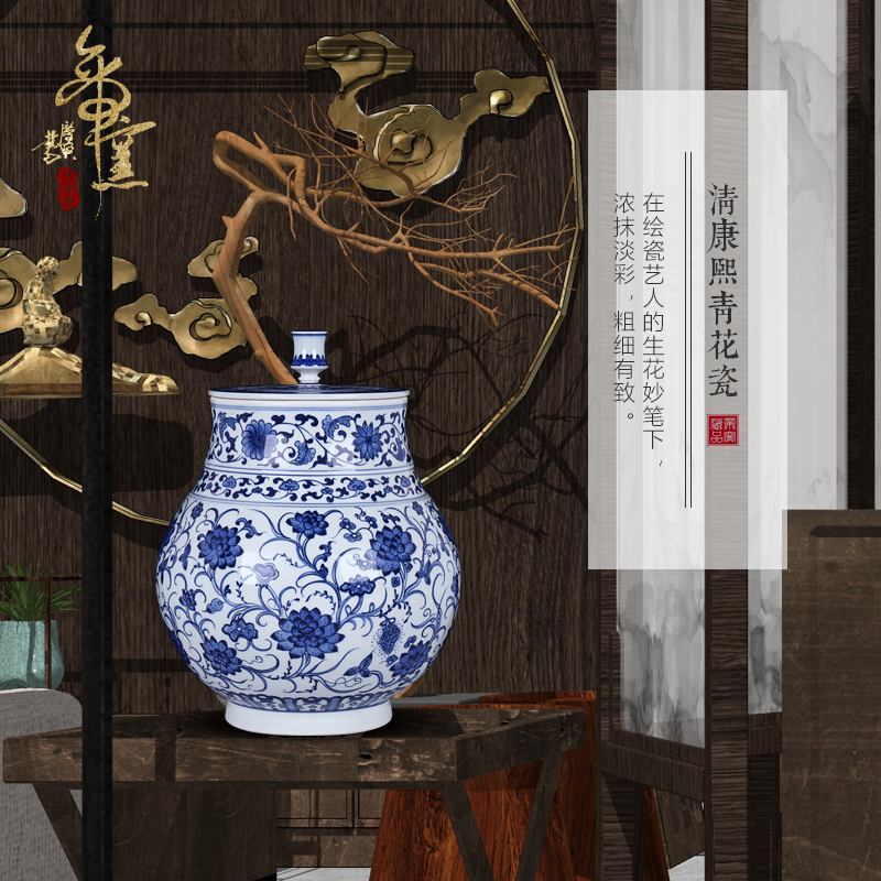 Jingdezhen ceramics antique hand - made storage cover of blue and white porcelain pot of Chinese style household decoration crafts are sitting room