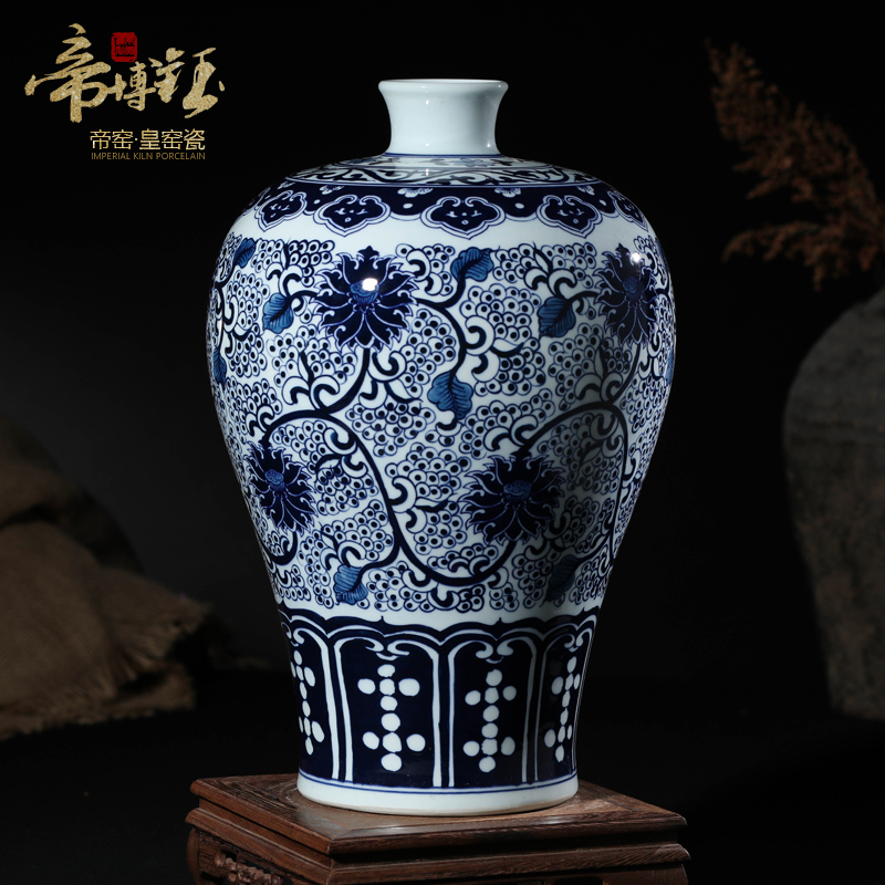 Antique hand - made between blue and white porcelain vase jingdezhen ceramics samples furnishing articles sitting room decoration home decoration process