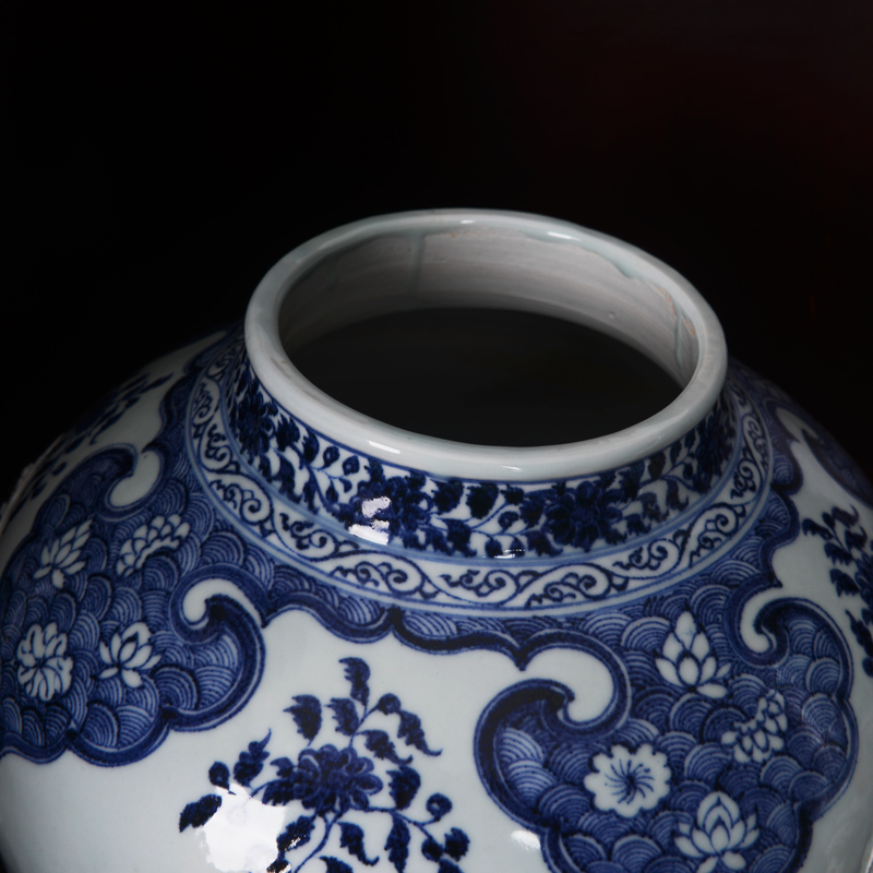 Jingdezhen ceramics imitation of yuan blue and white youligong medallion hollow out blue pot vase household crafts are sitting room