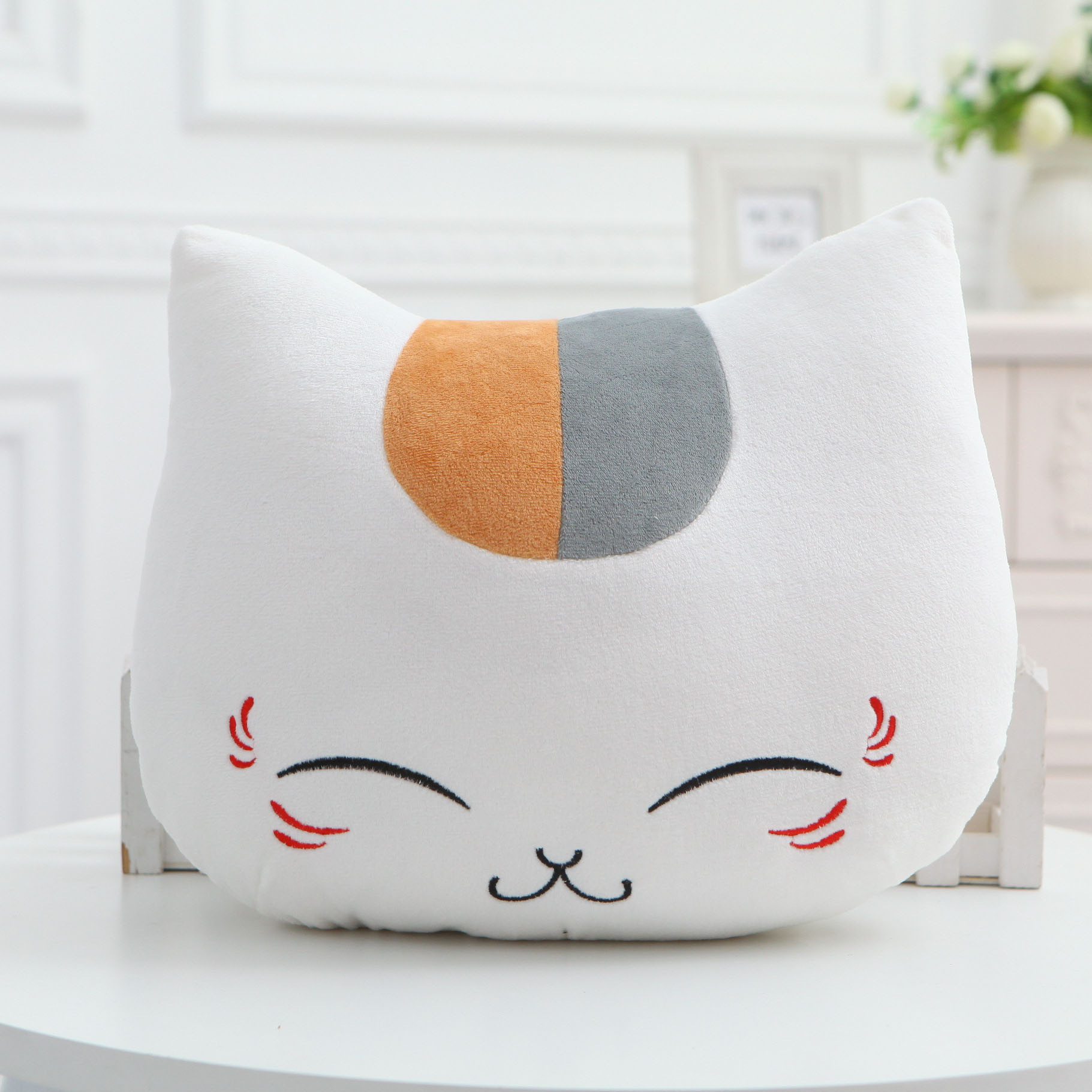 猫咪老师抱枕暖手捂插手周边夏目友人帐动漫创意生日娘口三三日本