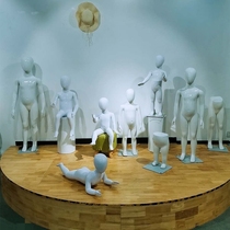 Childrens clothing model props display stand Childrens model stand baby fake model full body male and female children stand model sitting model