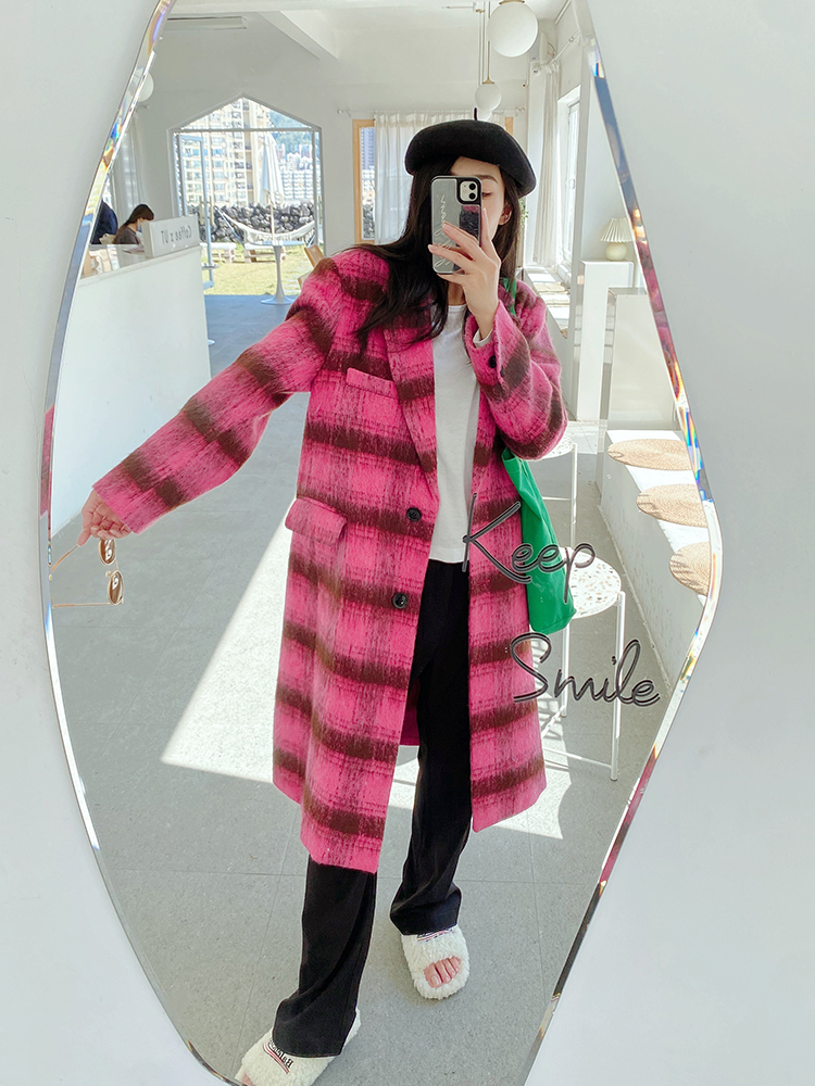 Coat women's 2022 new pink plaid woolen woolen long coat women's winter high-quality design coat