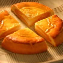 Taiwan original Yilan specialty Yishunxuan Cheddar Cheese Champion Cake handmade mochi pastry 415g