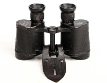 Zeiss 630 telescope (coat hanging) equipped by the German army in World War II