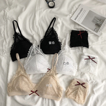 2021 New thin French triangle cup underwear women lace small chest bra sexy without steel ring bra set Autumn