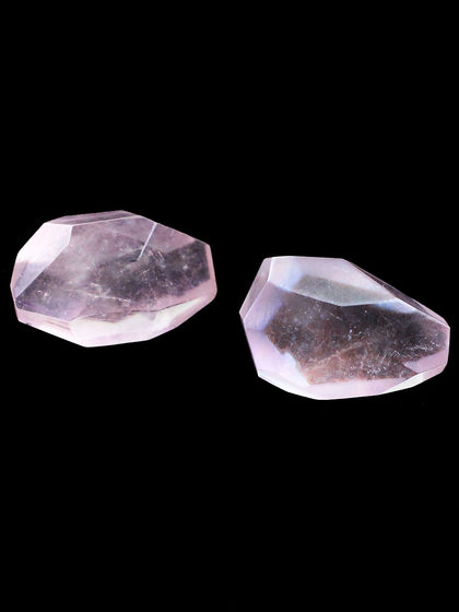 Ruhong Natural Powder Morgan Stone Raw Stone Ornament 다면체 컷 보석 알몸 돌 수정 손으로지고있는 스플릿 비드 Ruhong Natural Powder Morgan Stone Raw Stone Ornament 다면체 컷 보석 알몸 돌 수정 손으로지고있는 스플릿 비드