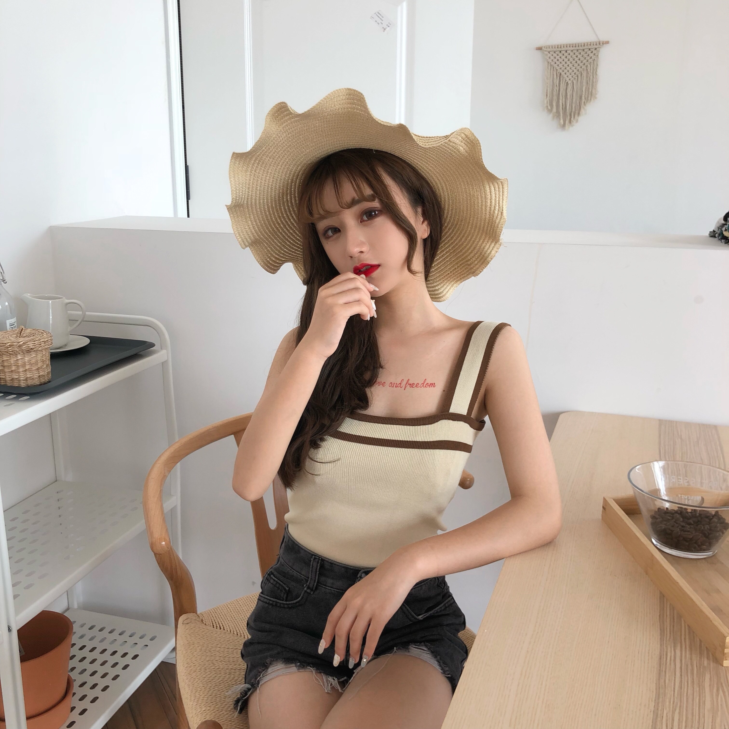 实拍2019夏新款女装chic吊带背心女内搭外穿针织小清新上衣打底衫