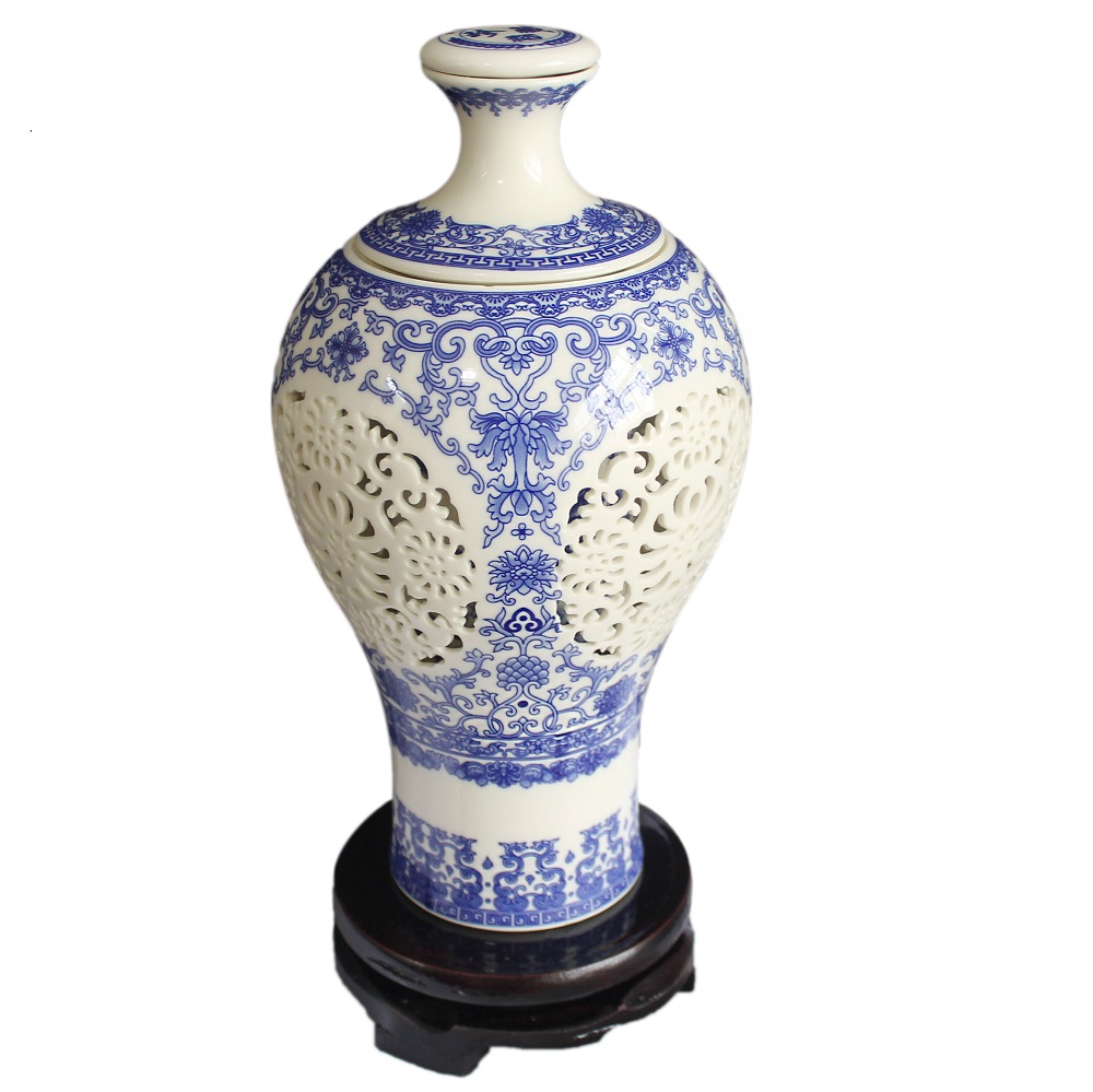 Jingdezhen ceramic 1 500 ml bottle of liquor bottles empty bottle collection hollow - out decorative bottle furnishing articles