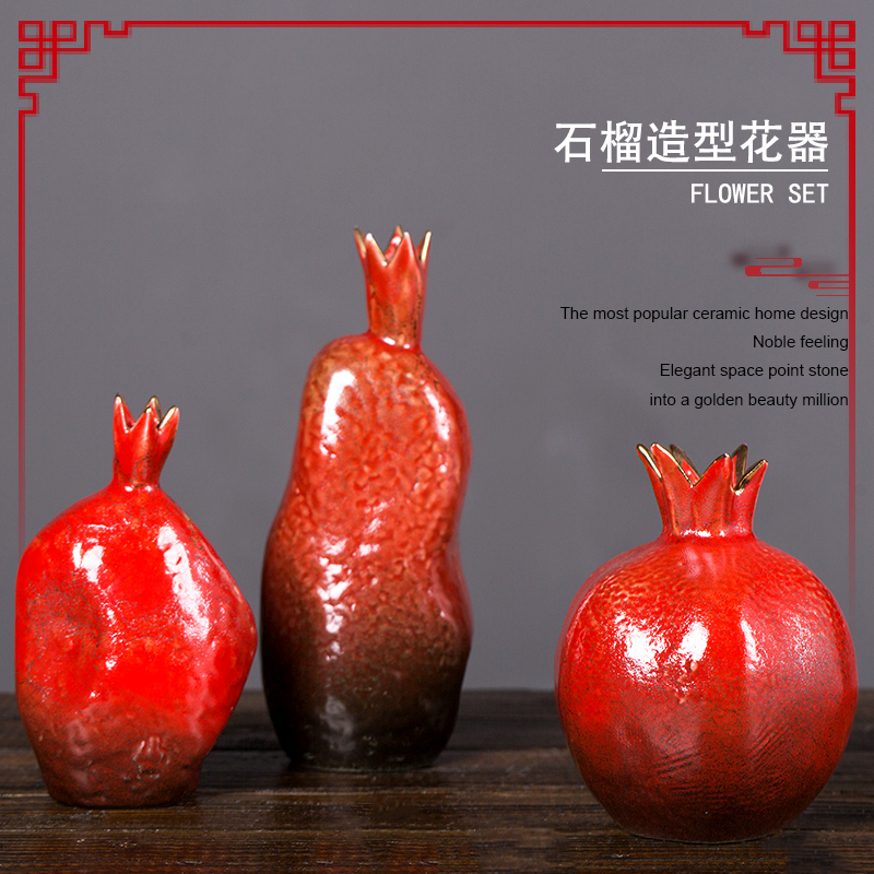 Jingdezhen ceramic furnishing articles red pomegranate flower implement bottle on the desktop to decorate household act the role ofing is tasted